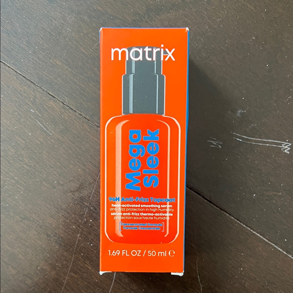 Matix Mega Sleek Anti-Frizz Serum - Bold Orange